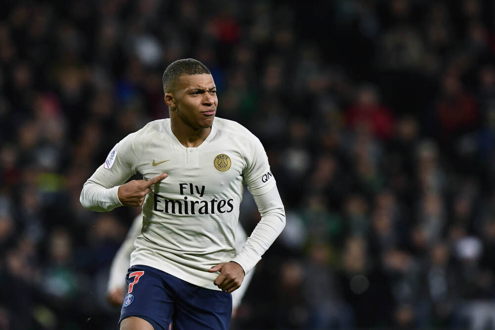 珠海机场年旅客吞吐量首破1300万人次 创通航以来最高纪录